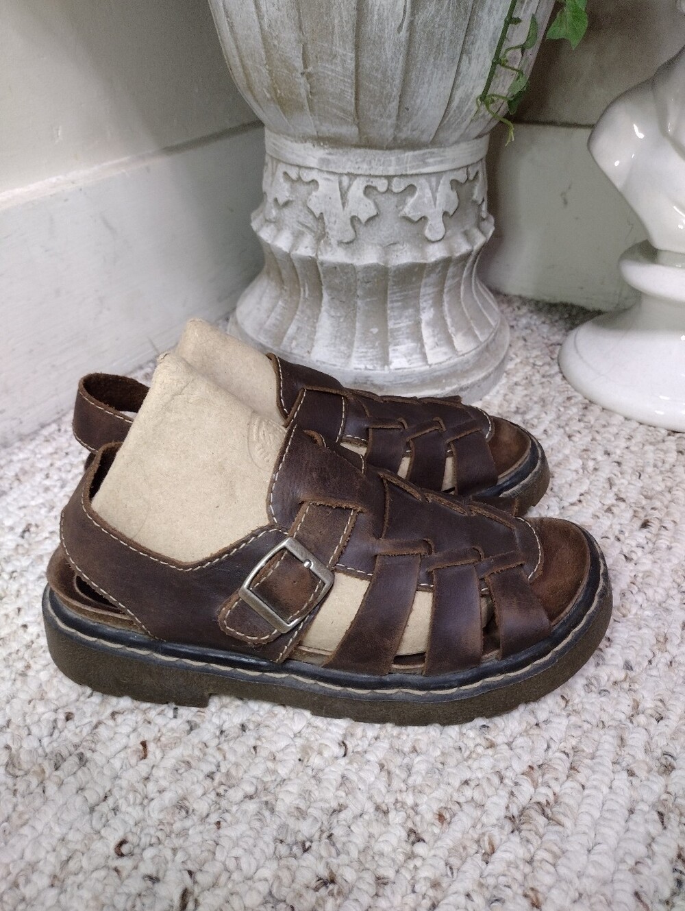 Vintage 90's/Y2K Sonoma Jean Co. Brown Leather Chunky Fisherman Style Sandals